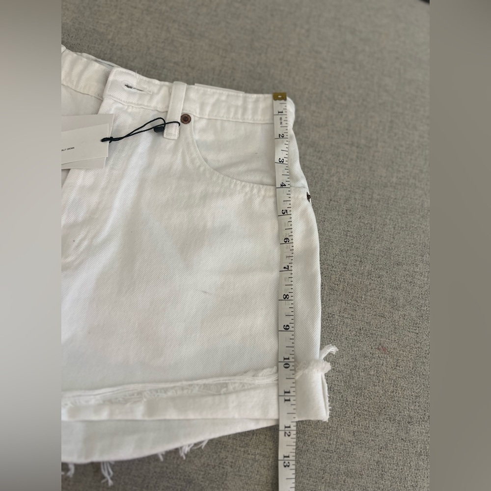 ZARA White High-Rise Denim Shorts | NWT | Size 6 - Picture 6 of 8
